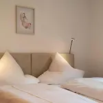 Gaestehaus Berlinger Апартаменты *